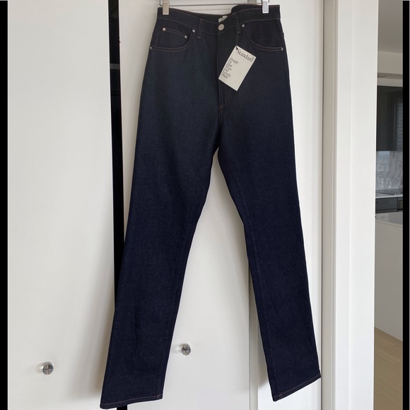 TOTEME high waisted jeans size 30 - fit small - reco for standard size 28 - Picture 2 of 4